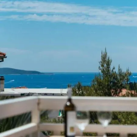 Trogrli - With Balcony And Sea View Διαμέρισμα Χβαρ