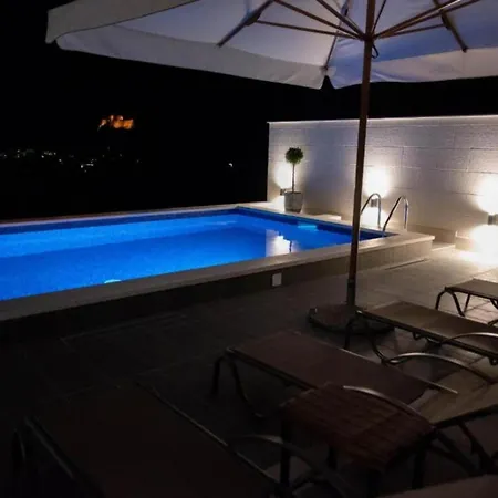 Trogrli - With Balcony And Sea View Χβαρ